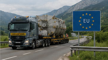 Ευρωπαϊκό κομβόι ειδικής μεταφοράς που μετακινεί υπερμεγέθες βιομηχανικό φορτίο μεταξύ χωρών