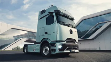 Μεταφορέας Τράκτορας Mercedes Actros σε Warsaw Πολωνία